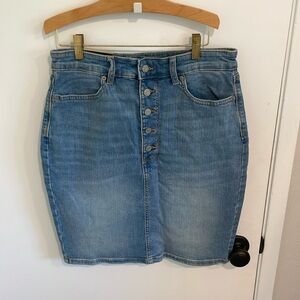Banana Republic Button Fly Denim Skirt Size 6